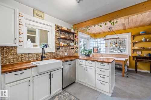 11427 68 Street, Edmonton, AB - Indoor Photo Showing Kitchen