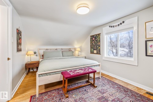 11427 68 Street, Edmonton, AB - Indoor Photo Showing Bedroom