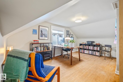 11427 68 Street, Edmonton, AB - Indoor