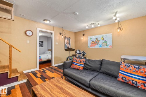 11427 68 Street, Edmonton, AB - Indoor