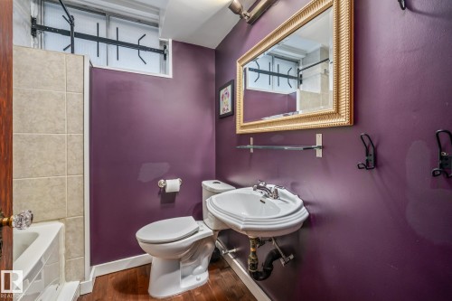 11427 68 Street, Edmonton, AB - Indoor Photo Showing Bathroom