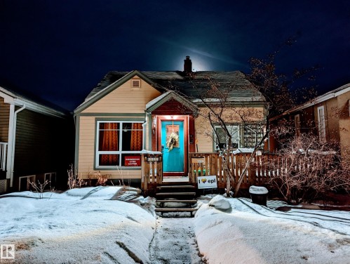 View of front of property with a chimney - 11427 68 Street, Edmonton, AB - Outdoor