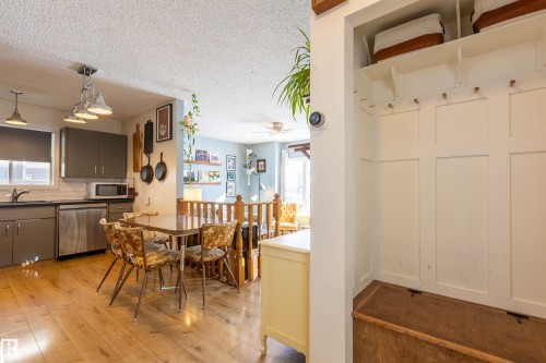 15612 78 Street, Edmonton, AB - Indoor