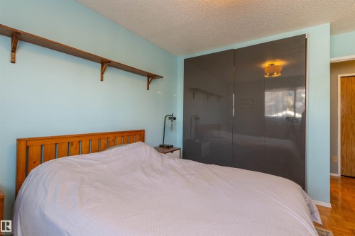 15612 78 Street, Edmonton, AB - Indoor Photo Showing Bedroom