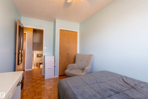 15612 78 Street, Edmonton, AB - Indoor Photo Showing Bedroom