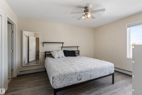 402 78 Mckenney Avenue, St. Albert, AB - Indoor Photo Showing Bedroom