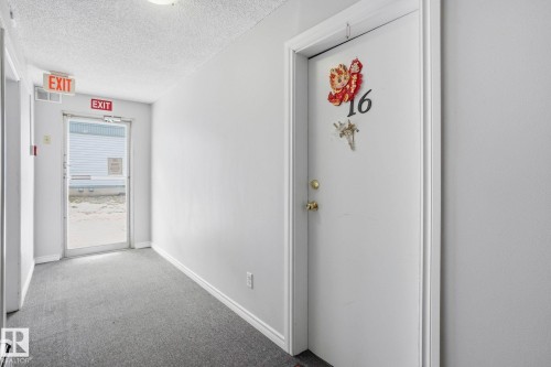 16B 18305 89 Avenue, Edmonton, AB - Indoor Photo Showing Other Room