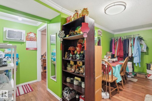 16B 18305 89 Avenue, Edmonton, AB - Indoor