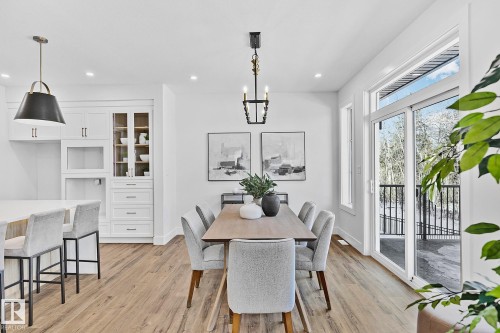 6620 Crawford Landing Landing, Edmonton, AB - Indoor Photo Showing Dining Room