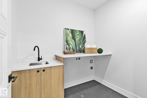 6620 Crawford Landing Landing, Edmonton, AB - Indoor