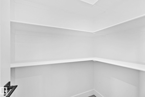 6620 Crawford Landing Landing, Edmonton, AB - Indoor Photo Showing Other Room