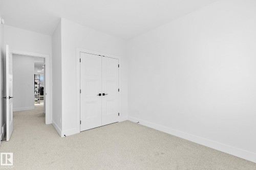 6620 Crawford Landing Landing, Edmonton, AB - Indoor Photo Showing Other Room