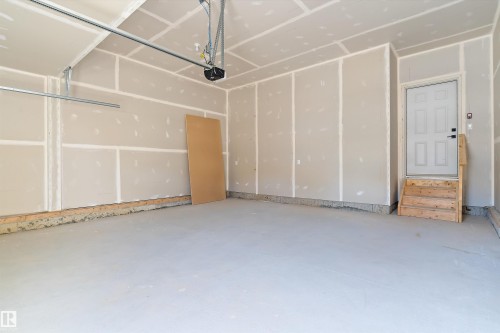 1084 Cristall Crescent, Edmonton, AB - Indoor