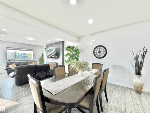 1636 14 Street, Edmonton, AB - Indoor Photo Showing Dining Room