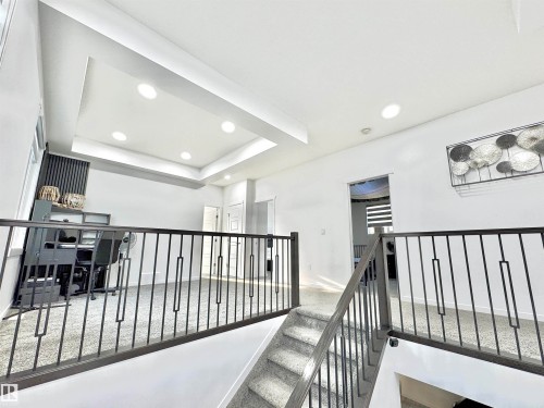 1636 14 Street, Edmonton, AB - Indoor Photo Showing Other Room