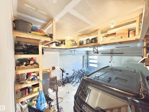 1636 14 Street, Edmonton, AB - Indoor Photo Showing Garage