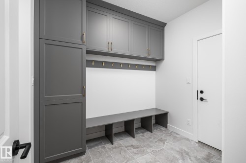 6884 Knox Loop Sw, Edmonton, AB - Indoor Photo Showing Other Room