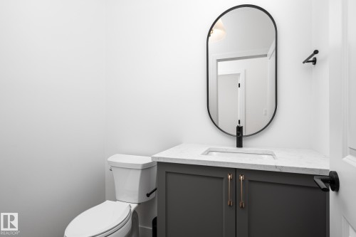 6884 Knox Loop Sw, Edmonton, AB - Indoor Photo Showing Bathroom