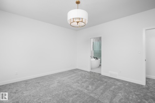 6884 Knox Loop Sw, Edmonton, AB - Indoor Photo Showing Other Room
