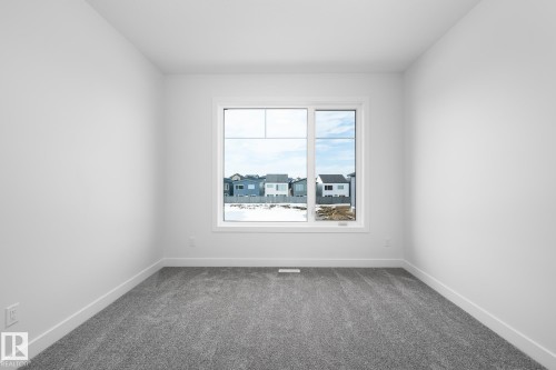 6884 Knox Loop Sw, Edmonton, AB - Indoor Photo Showing Other Room