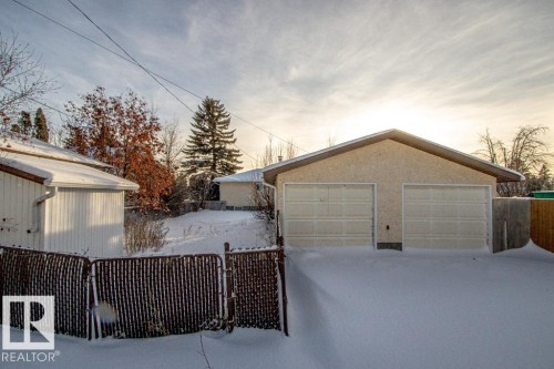 View of detached garage - 5130 49 Ave, St. Paul Town, AB - Outdoor
