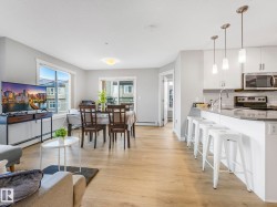 201 3670 139 Avenue  Edmonton, AB T5Y 3N5