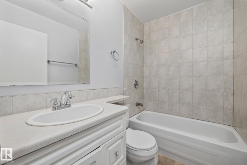 60 Fair Oaks Drive, St. Albert, AB - Indoor Photo Showing Bathroom