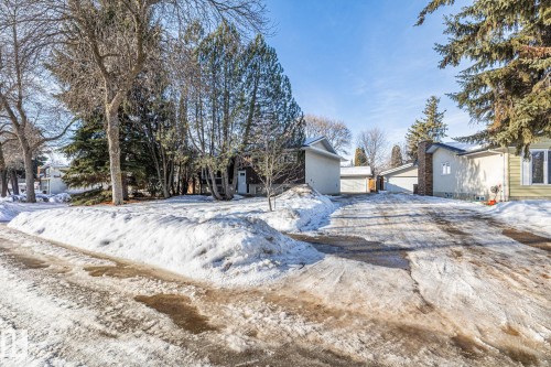 60 Fair Oaks Drive, St. Albert, AB - Outdoor