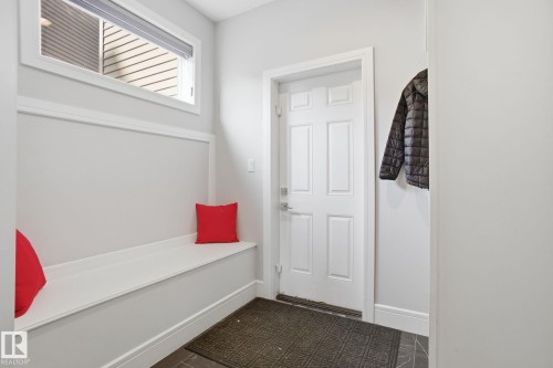 1333 Graydon Hill Way, Edmonton, AB - Indoor Photo Showing Other Room