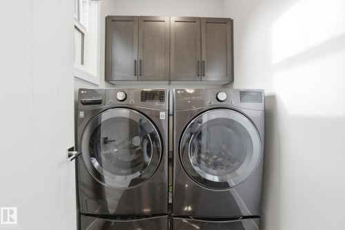 1333 Graydon Hill Way, Edmonton, AB - Indoor Photo Showing Laundry Room