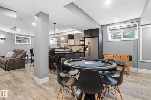 1333 Graydon Hill Way, Edmonton, AB - Indoor Photo Showing Dining Room