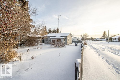 View of asphalt street - 5138 47 Ave, St. Paul Town, AB - Outdoor