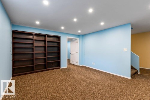 29 Woodlands Road, St. Albert, AB - Indoor Photo Showing Other Room