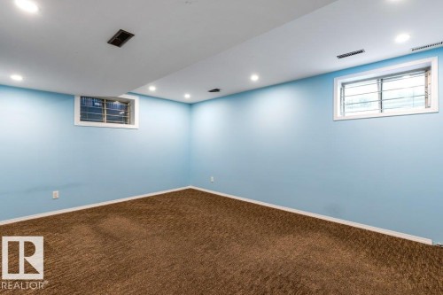 29 Woodlands Road, St. Albert, AB - Indoor Photo Showing Other Room