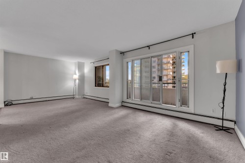 407 9725 106 Street, Edmonton, AB - Indoor Photo Showing Other Room