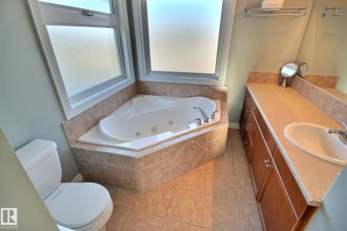 4 Bridgeport Boulevard, Leduc, AB 