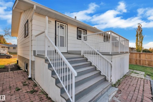 5118 17A Avenue, Edmonton, AB - Outdoor With Deck Patio Veranda With Exterior