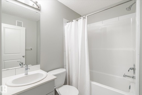 14 1110 Daniels Link Link, Edmonton, AB - Indoor Photo Showing Bathroom