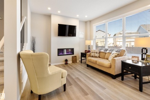 22706 95A Avenue, Edmonton, AB - Indoor