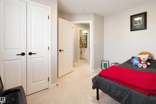 22706 95A Avenue, Edmonton, AB - Indoor