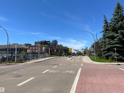 201 10149 83 Avenue, Edmonton, AB - Outdoor