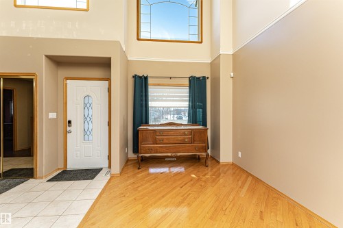 5818 47 Avenue, Beaumont, AB - Indoor Photo Showing Other Room