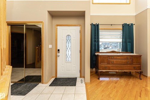 5818 47 Avenue, Beaumont, AB - Indoor Photo Showing Other Room