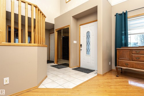 5818 47 Avenue, Beaumont, AB - Indoor Photo Showing Other Room