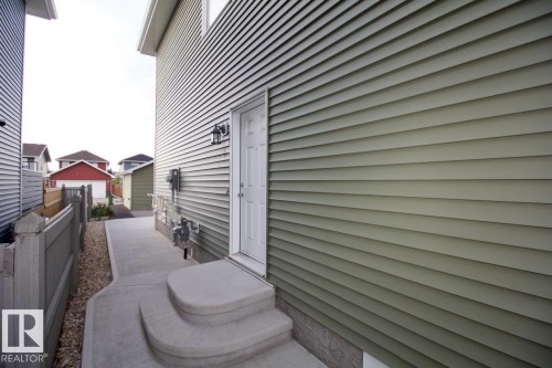 Doorway to property - Upper 516 Ebbers Way, Edmonton, AB - Outdoor With Exterior