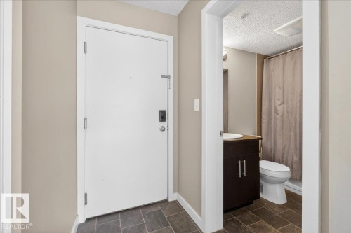 213 1070 Mcconachie Boulevard, Edmonton, AB - Indoor Photo Showing Bathroom