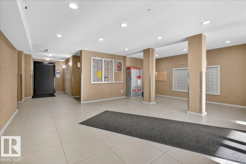 213 1070 Mcconachie Boulevard, Edmonton, AB - Indoor Photo Showing Other Room