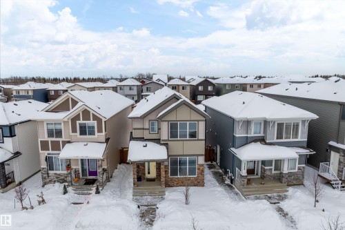 5210 Lark Crescent, Edmonton, AB - Outdoor With Facade