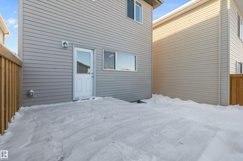 5210 Lark Crescent, Edmonton, AB - Outdoor With Exterior