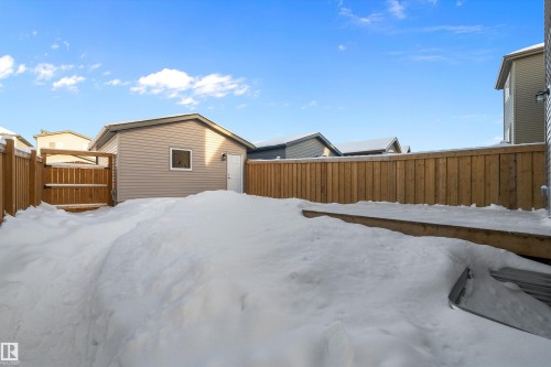 5210 Lark Crescent, Edmonton, AB - Outdoor With Exterior